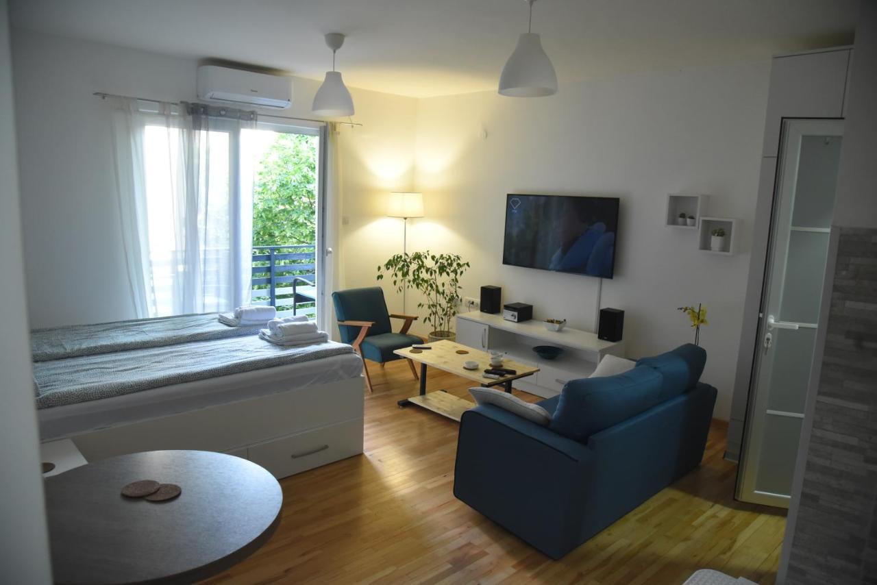 Dekart Apartment Ni Eksteriør billede