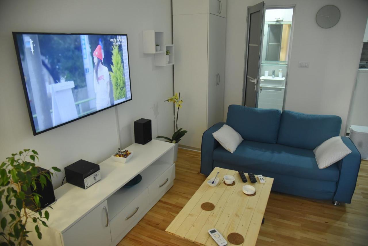 Dekart Apartment Ni Eksteriør billede